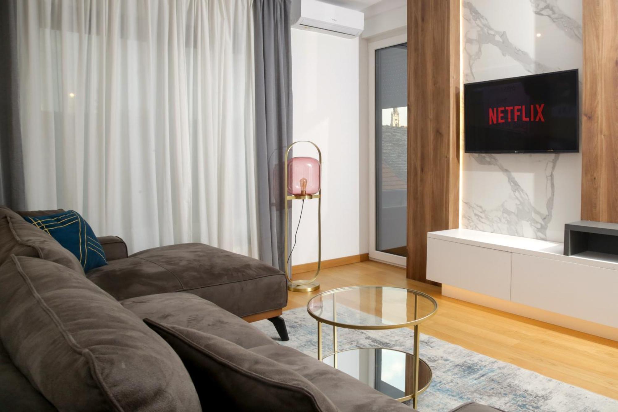 Supernova Royal Residence Novi Sad Eksteriør billede